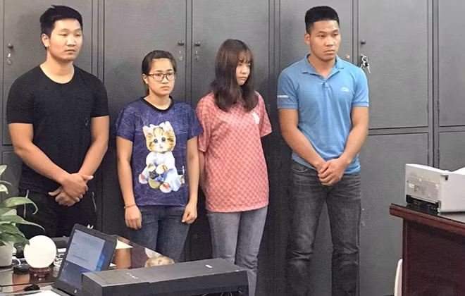 Khoi to 4 sinh vien hack hang tram website chiem doat tien ti