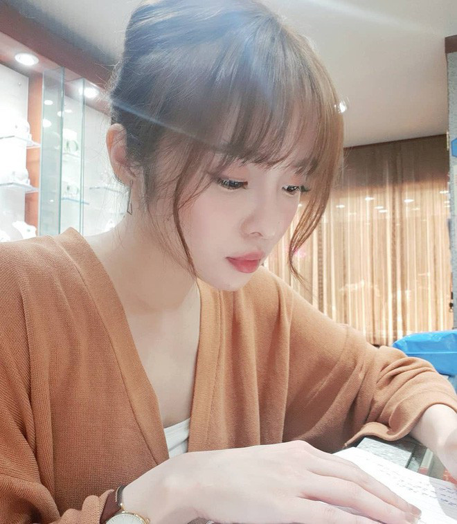 Mặc dù là rich kid nhưng Nina lại rất giản dị, không mấy khi show cuộc sống sang chảnh của mình cho mọi người biết.