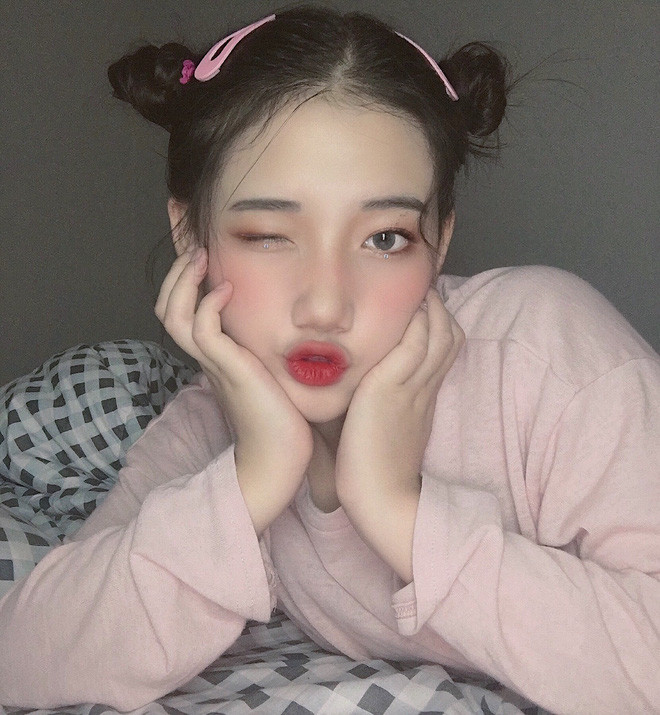 Hồng Hạnh sở hữu tài khoản Instagram với hơn 12 nghìn lượt theo dõi và thậm chí sở hữu những clip triệu view rất viral.