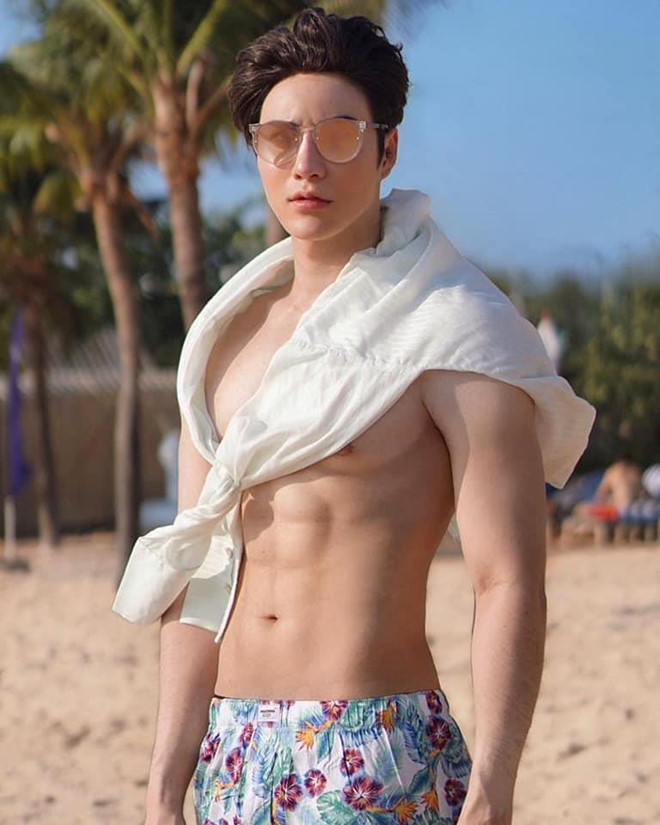 Ngoài ra, nhiều người cũng ủng hộ việc phẫu thuật thẩm mỹ để có body đẹp vì nó có thời gian hoạt thành mục đích nhanh hơn. Tuy nhiên, người phẫu thuật sẽ phải chịu đau đớn về mặt thể xác.