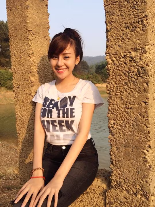 Thực tế là dù bẵng đi một thời gian dài không xuất hiện trên các phương tiện truyền thông rồi bất ngờ trở lại với hình ảnh kín đáo, trưởng thành, thậm chí còn dấn thân vào con đường nghệ thuật, tham gia gameshow truyền hình thực tế. Bà Tưng vẫn chưa được công chúng đón nhận hình ảnh mới.