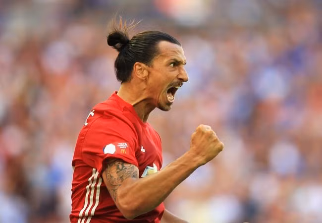 Theo Daily Telegraph, BLĐ MU đã loại bỏ khả năng tái chiêu mộ ngôi sao người Thụy Điển Ibrahimovic dù cựu thần này đang thăng hoa tại Mỹ với 30 bàn sau 29 lần ra sân cho LA Galaxy.