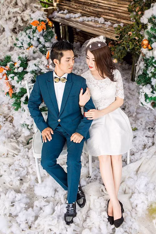 Trước những phản ứng của cư dân mạng, đôi uyên ương Thiên Dương và Thanh Hằng đã lên tiếng cho rằng trước khi chụp ảnh cưới họ đã tham khảo ý kiến một số người trong ngành và họ đã gợi ý cho cặp đôi này bổ sung một số ý tưởng trong bộ ảnh cưới của mình.