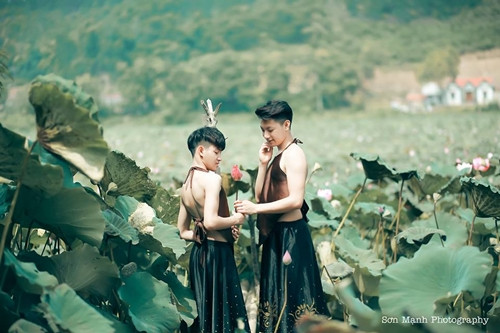 Tuy nhiên cũng có nhiều người thích thú với bộ ảnh này và xem đó như một bộ hình có tính chất gây cười, giải trí.