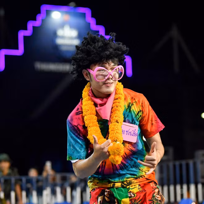 Có người thắc mắc hẳn đây chính là hình ảnh "Trường Playboy" giống như nickname Instagram anh chàng tự đặt cho mình.