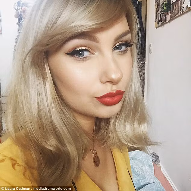 Trả lời trên Daily Mail, Laura cho rằng: "Tóc tôi có màu vàng tự nhiên, tôi cũng cao và gầy. Những khía cạnh thuộc về Taylor Swift chỉ là màu son và eyeliner mà tôi cho rằng chúng khá lặt vặt. Có thể tôi và cô ấy có ngoại hình giống nhau nên khi thấy cô ấy mặc gì đẹp thì có nghĩa tôi cũng sẽ mặc đẹp".