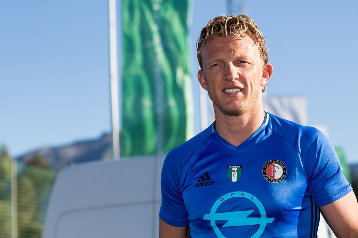 Huyền thoại Liverpool, Dirk Kuyt xác nhận anh sẽ treo giày vào cuối mùa giải này và trở thành HLV đội U18 Feyenoord.