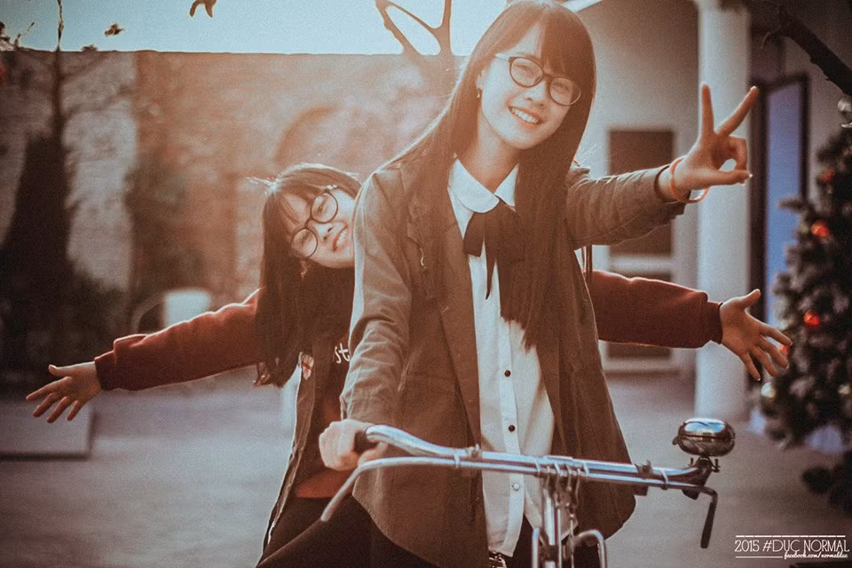 Cũng chính việc xuất hiện với tần xuất lớn trên các mặt báo đã giúp Mara Mai Phương được mời tham gia vào vị trí Ban tổ chức của nhiều chương trình giải trí nổi tiếng.