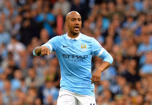 Man City treo giá bán Delph: Man City đã dùng 8 triệu bảng để chiêu mộ Delph từ Aston Villa năm 2015, tuy nhiên cầu thủ người Anh đã phải vật lộn để tìm vị trí thi đấu ở Etihad. Một phần khiến anh không thể cạnh tranh với các đồng đội chính là dính chấn thương liên tục. Theo đó, Man City muốn nhận được 12 triệu bảng mới đồng ý để anh ra đi, con số này cao hơn 4 triệu bảng so với mức giá mà The Citizens bỏ ra chiêu mộ anh 2 năm trước. Ảnh: Daily Mail