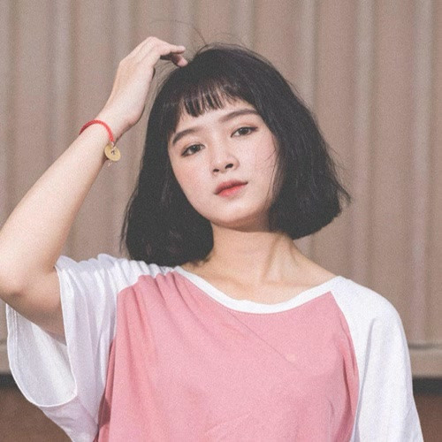 Hiện tại Uyên Hana đang hoạt động với tư cách là người mẫu ảnh đồng thời có tham gia một vài dự án phim chiếu online.