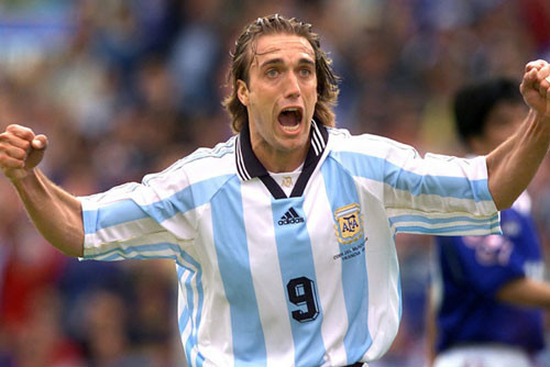 10. Gabriel Batistuta (ĐT Argentina, 10 bàn sau 12 trận ở 3 kỳ World Cup).