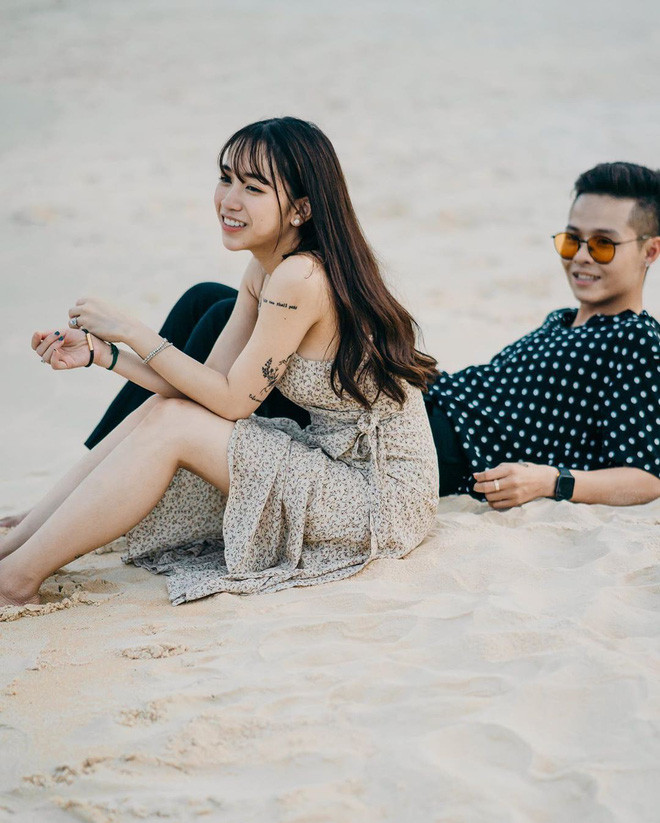 Cũng vì thế mà Joyce Phạm - Tâm Nguyễn không quá cầu kỳ về khoản hình ảnh: ảnh đơn giản, không chỉnh màu quá tay, thậm chí còn chụp tối hoặc chỉnh sửa qua loa.