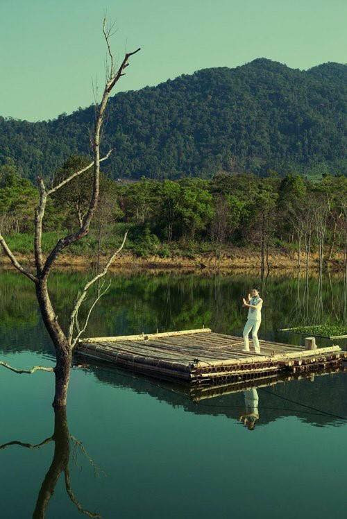 Yên bình, thư thái là những cảm nhận thực sự sâu sắc nhất mà khách du lịch nhận lại được sau khi đặt chân tới khu du lịch M’Đrăk, nơi được mệnh danh là Dubai tại Việt Nam. Ảnh trong bài: Sưu tầm Facebook.