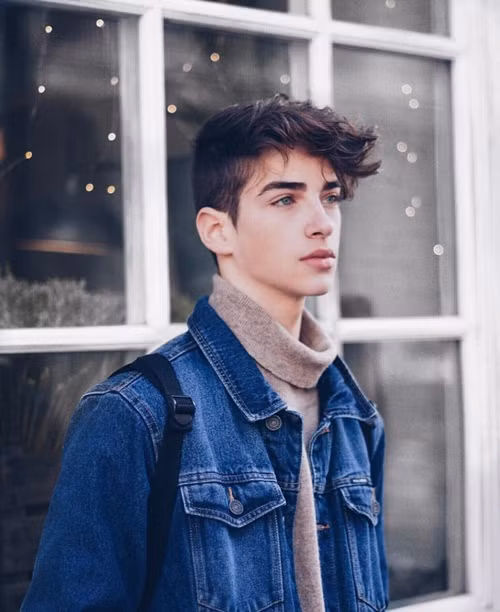 Chưa dừng lại ở kênh Youtube cá nhân, Manu Rios còn sở hữu trang Instagram với hơn 100.000 người theo dõi.