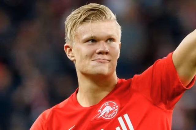 Theo nguồn tin từ Don Balon, Barca đang nắm lợi thế trong cuộc đua đến chữ ký của cầu thủ Erling Haaland khi người đại diện của anh, Mino Raiola đồng ý bán Haaland cho Barca nếu họ chồng đủ số tiền 65 triệu euro lên bàn đàm phán.