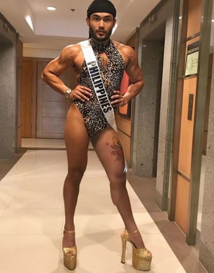 Sinon Loresca đã đăng tải lên trang fanpage lẫn trang cá nhân, thông báo rằng anh sẽ có một cuộc tái ngộ và so tài catwalk với Hoa hậu Chuyển giới Quốc tế Hương Giang tại Việt Nam.