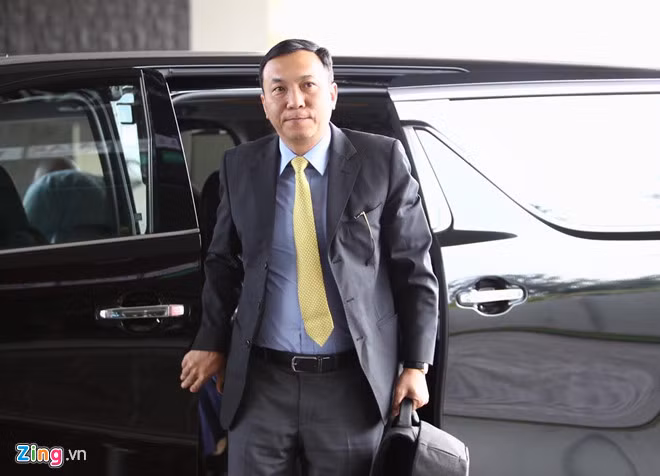 Đại diện của Việt Nam có mặt tại buổi lễ bốc thăm vòng loại World Cup 2022 khu vực châu Á là Phó chủ tịch phụ trách chuyên môn của LĐBĐ Việt Nam Trần Quốc Tuấn. Ảnh: Zing.