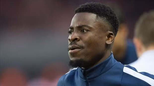 Sao Tottenham tiết lộ lý do bị Barca từ chối : Việc Barcelona gấp rút tìm kiếm một hậu vệ phải đẳng cấp trong phiên chợ Hè vừa qua không phải là bí mật với giới hâm mộ bóng đá. Serge Aurier là một trong số những ứng cử viên hàng đầu. Tuy nhiên vì tai tiếng khi còn thi đấu tại Ligue 1 là nguyên nhân Barca "lật kèo" cầu thủ hiện đang thi đấu cho Tottenham này vào phút cuối.