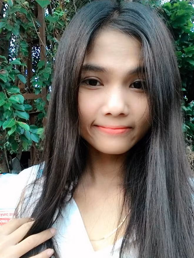 Hiện tại H'Min Niê sống tại huyện Cư M'gar, Đắk Lắk cùng gia đình và hiên tại em gái tân Hoa hậu Hoàn vũ H'Hen Niê đã lấy chồng.