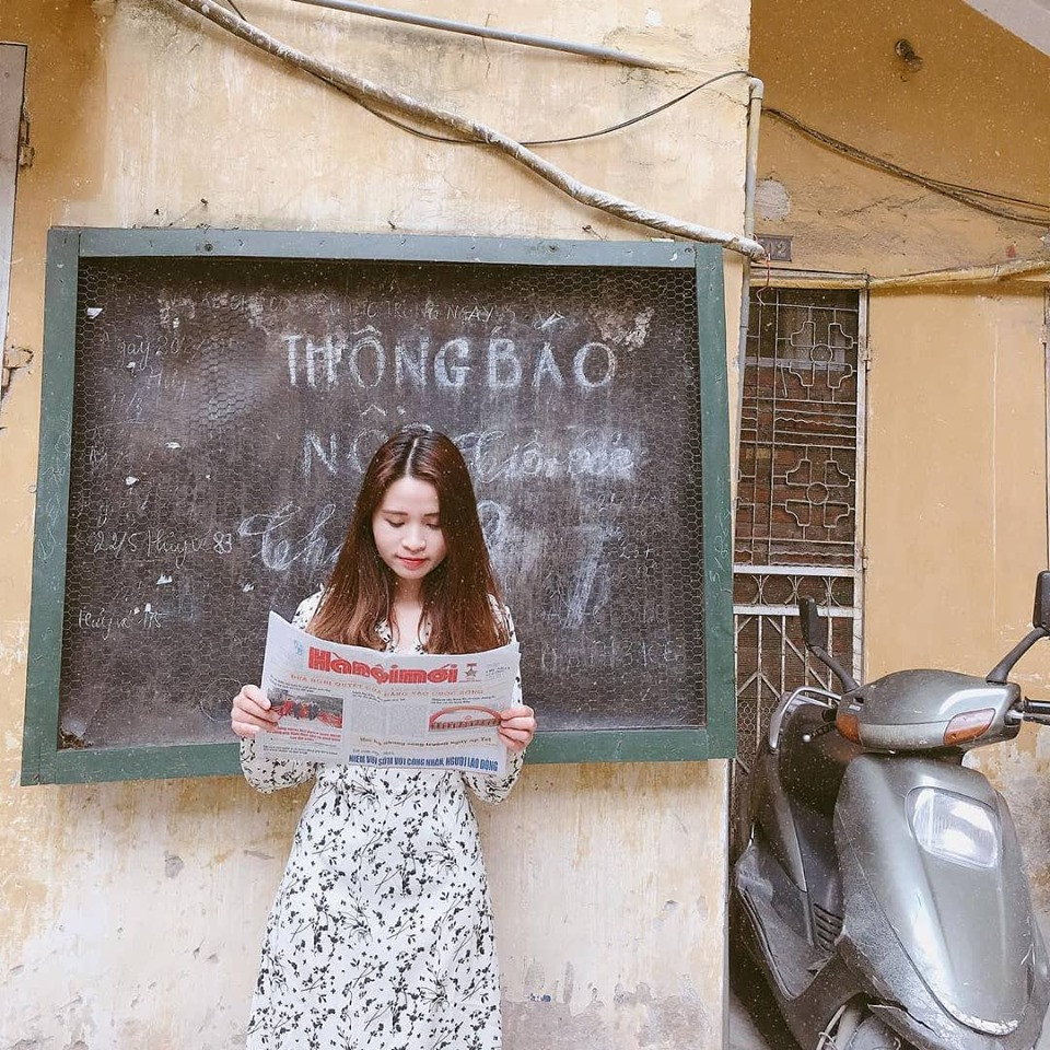Bảng tin khu tập thể đẹp chẳng kém bảng khu vực đọc báo cũ ở Hồ Hoàn Kiếm.