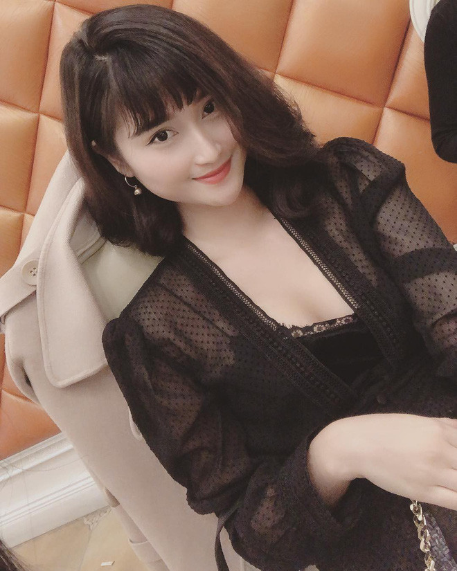 Hiện tại, ngoài việc học, Thuỳ Dương kinh doanh online. Cô nàng khiến nhiều người ngưỡng mộ khi đã sở hữu nhà riêng, xe riêng và khẳng định bản thân có thể sống tự lập nên không quan tâm đến tiền thưởng của người yêu.