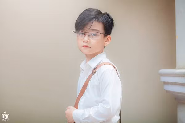 Dan mang phat sot voi "Em gai mua" phien ban nhi