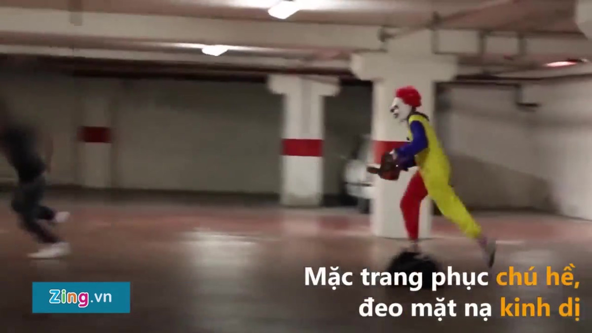 Trò chơi này được nhiều nhóm thanh niên thực hiện và khiến nhiều người sợ hãi bỏ chạy. Tuy nhiên, nhiều trường hợp bạo lực đã xảy ra khi những chú hề bị đánh ngược lại. Năm 2016, một du học sinh Mỹ tại Campuchia đã từ vong trong trò chơi này vì dẫm phải mìn khi đang chạy trốn sự truy đuổi của người dân.