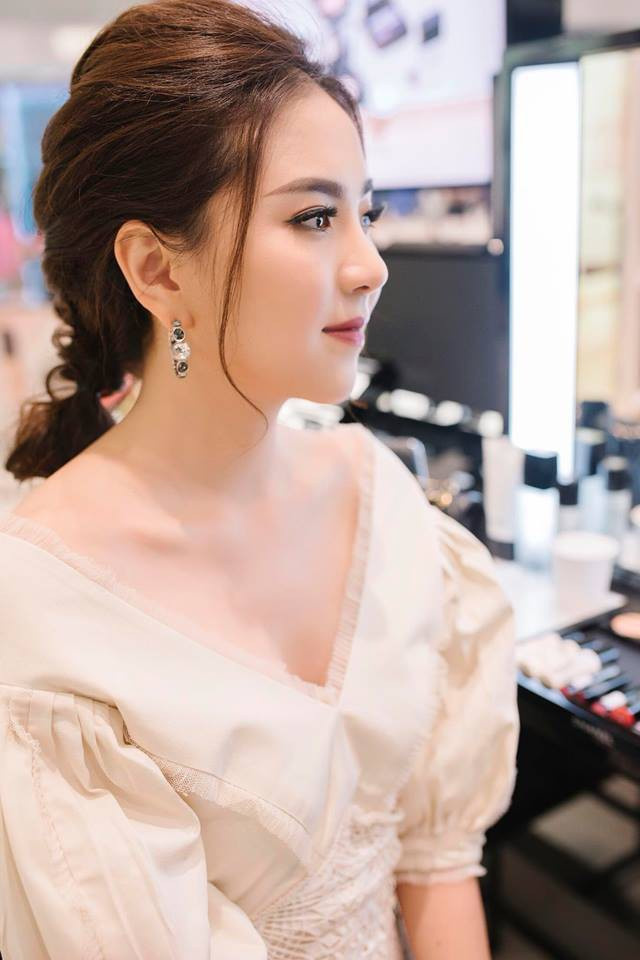 Sau đám cưới xa hoa, Mai Ngọc và ông xã thường xuyên đi du lịch nước ngoài và dành cho nhau những lời mùi mẫn trên mạng xã hội. Về công việc, cô vẫn duy trì vai trò của một MC, BTV đa năng khi kinh doanh thêm mảng thời trang và rất thành công.