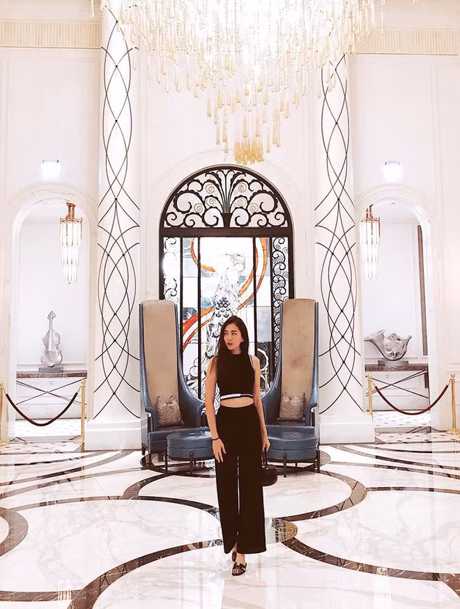 Hàng ngày, dù bận rộn công việc, Mai Ngọc vẫn dành một khoảng thời gian để rèn luyện thể dục, thể thao. Chính việc này đã giúp cô duy trì được vóc dáng đáng ngưỡng mộ.