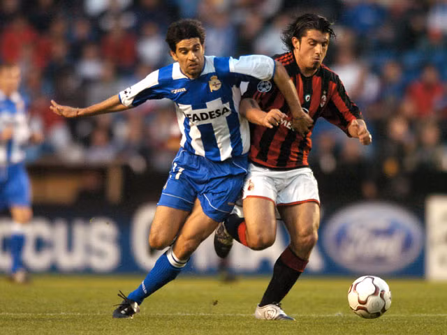 Deportivo La Coruna 4-0 AC Milan (tổng tỷ số 5-4), tứ kết Champions League 2004. AC Milan tưởng chừng như đã đặt 1 chân vào vòng bán kết sau chiến thắng 4-1 ở lượt đi trên San Siro, thế nhưng người Tây Ban Nha chưa bao giờ dễ đầu hàng.