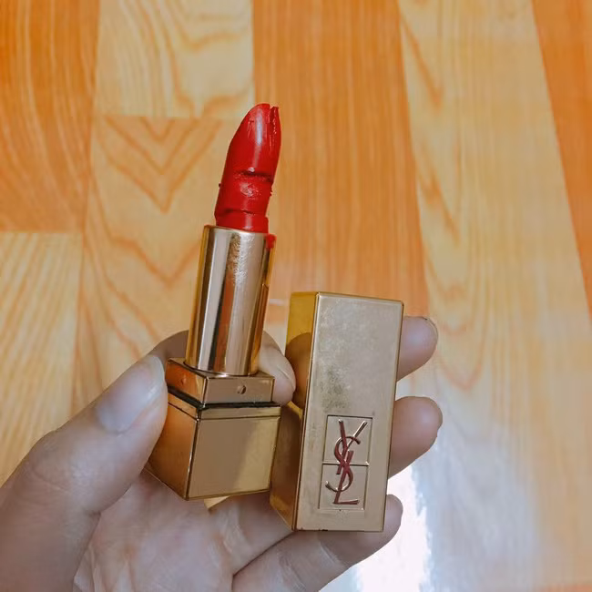 Nỗi đau thêm dài và tê tái khi phải nhìn thẳng vào thực trạng "em yêu" của các bạn nữ bị phá hoại.