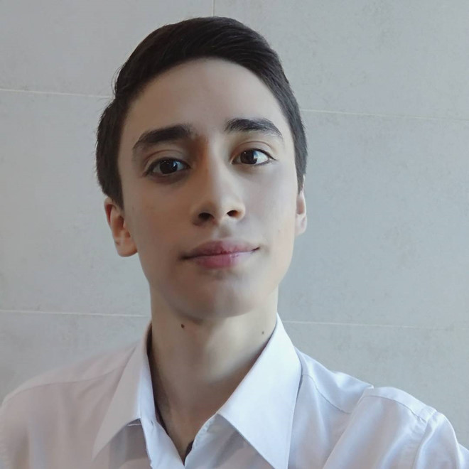 Sau một thời gian ở ẩn với công việc trang trại ở Khánh Hoà, mới đây, trên trang facebook của mình, Daniel Shulyndin cho biết anh đã trở về Nga để giải quyết công việc gia đình.