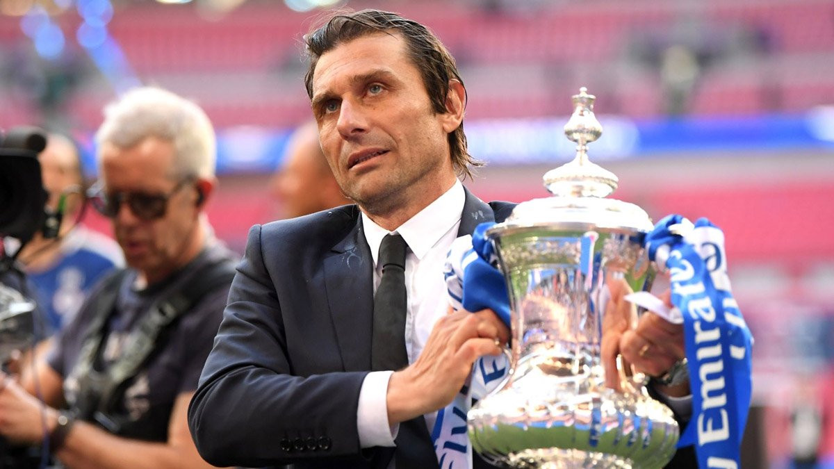 Antonio Conte đang chuẩn bị rời Chelsea. Thông báo chính thức sẽ được đưa ra trong ít giờ tới.