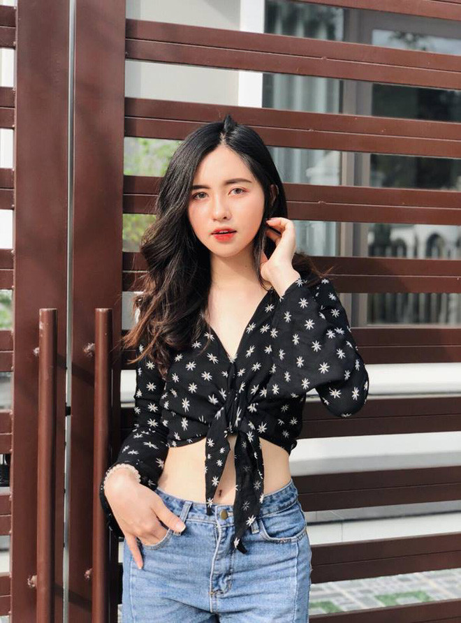 Không chỉ bức ảnh trên mà hầu hết bức ảnh có Thu Trang đều hút hàng nghìn lượt like. Tuy có lợi thế về ngoại hình nhưng cô nàng không muốn dấn thân vào showbiz như nhiều người đồn đoán.