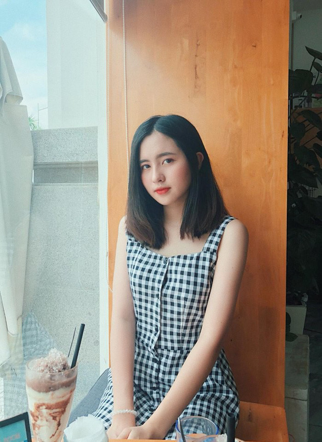 Cô nàng cũng nói thêm vì không thích cuộc sống ồn ào nên cũng không muốn bạn trai là người của công chúng.