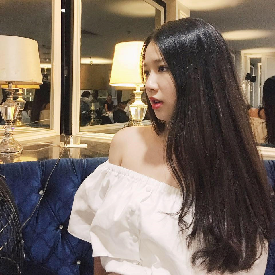 Huyền My thường xuyên xuất hiện bên Liz (một thành viên nữ của ST.319 có khả năng vũ đạo tốt) trong những clip nhảy hay trong clip cover bài hát Don’t Know You của ca sĩ Heize.