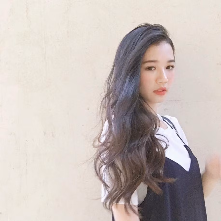 Nhiều người đánh giá rằng Huyền My có nhiều cảnh quay cận cảnh đẹp, nhưng biểu cảm chưa đồng điệu với diễn xuất của nam chính.