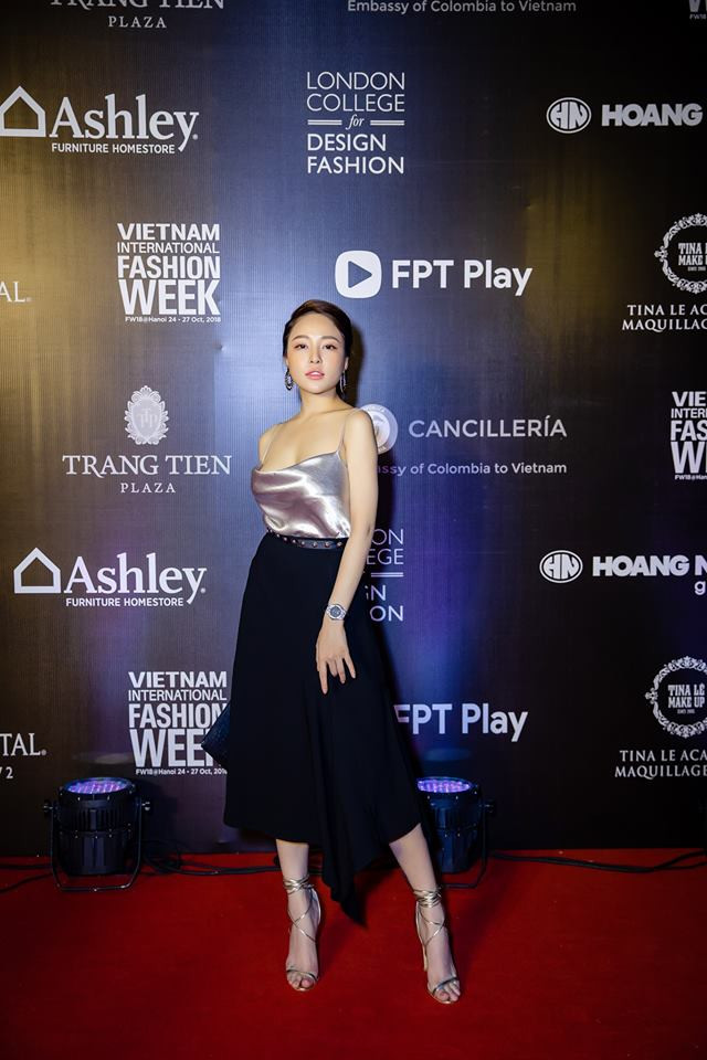 Khi được hỏi về dự định tương lai, Trâm Anh cho biết cô sẽ gắn bó lâu dài với công việc hiện tại. Song song với đó là ôn luyện thêm tiếng anh để nếu có cơ hội thì cô sẽ đi du học.