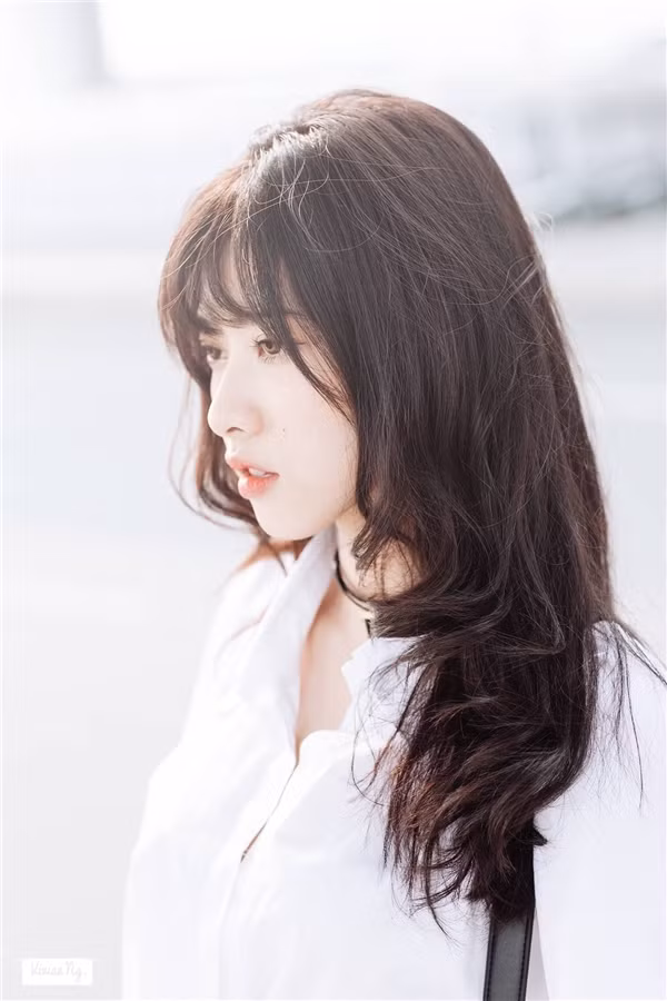 Thái Ngọc San sinh năm 1997, là nữ sinh trường Múa TP HCM. Học múa từ nhỏ, nên cô sở hữu vóc dáng vô cùng chuẩn, cùng gương mặt và thần thái rất ấn tượng.