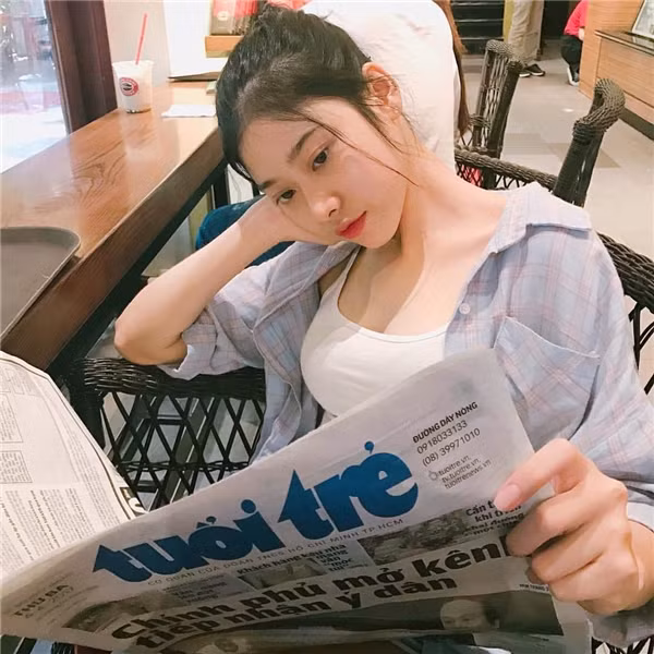 Được biết, ngoài công việc người mẫu, đóng quảng cáo, Ngọc Sang còn làm công việc kinh doanh mỹ phẩm, tư vấn làm đẹp và có một shop online khá nổi tiếng.