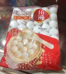 Cũng từ ngày Tết Hàn Thực, dân mạng đã cho ra đời rất nhiều những sản phẩm bánh trôi, bánh chay tuy nhiên không phải tất cả trở đều trở thành siêu phẩm mà vẫn còn đó những "phiên bản lỗi" và mang lại tiếng cười không ngớt cho nhiều người.