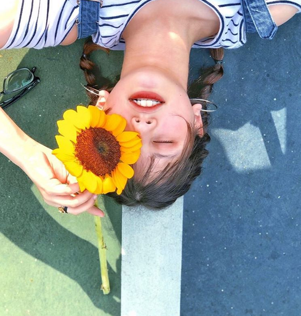 Tuy nhiên, nhiều người chú ý tới bông hồng lai Thổ Nhĩ Kỳ này chính bởi góc nghiêng thần thánh.