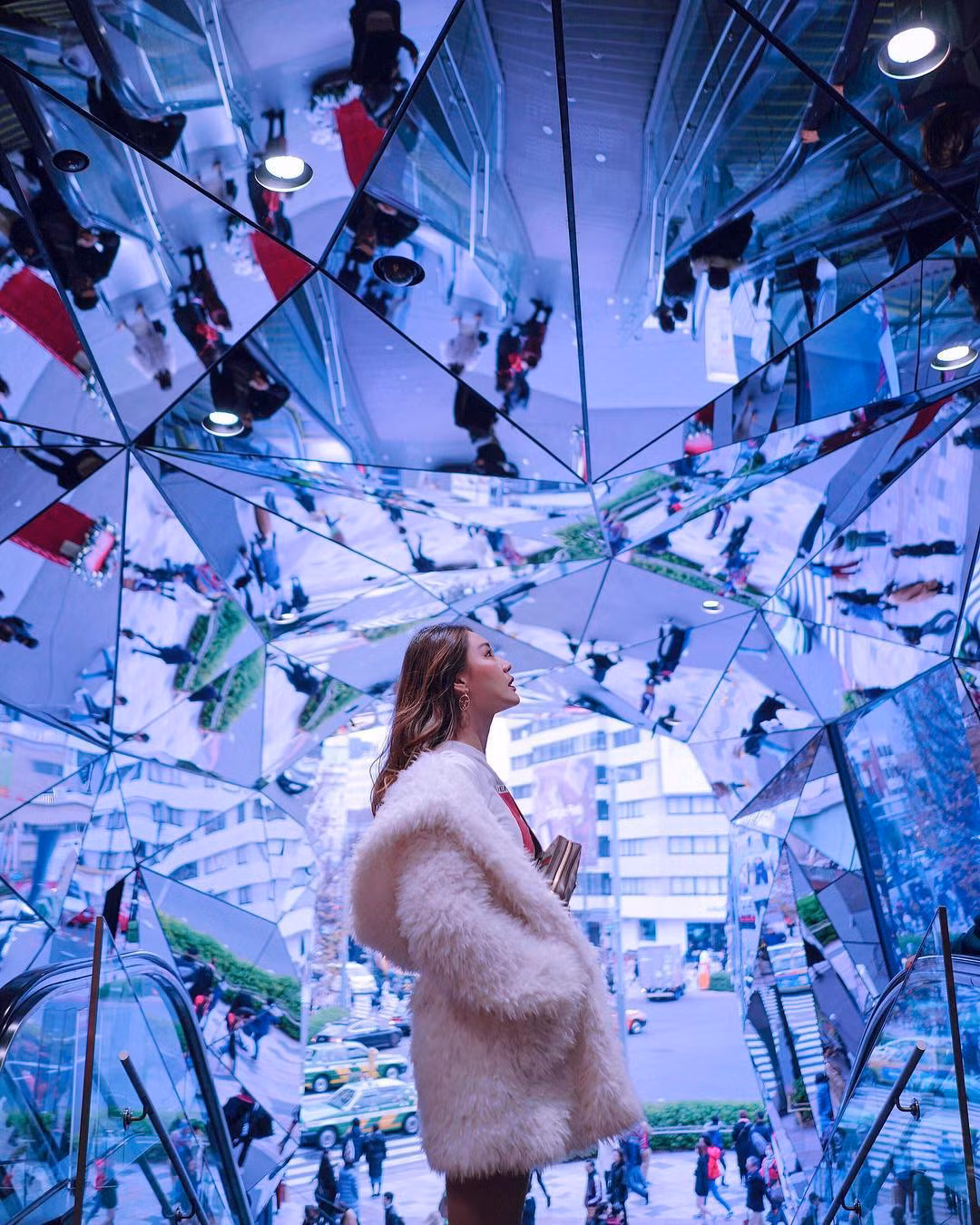 Vom kinh ao dieu khien dang khien dan mang 