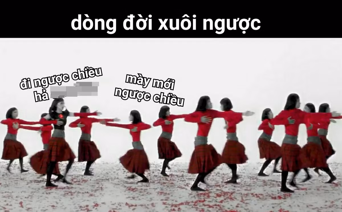 Không chỉ đặt tên ngay cho từng động tác mà dân mạng còn chế thêm ảnh để cho vũ đạo trong MV của Chi Pu thêm sinh động hơn đáng kể.