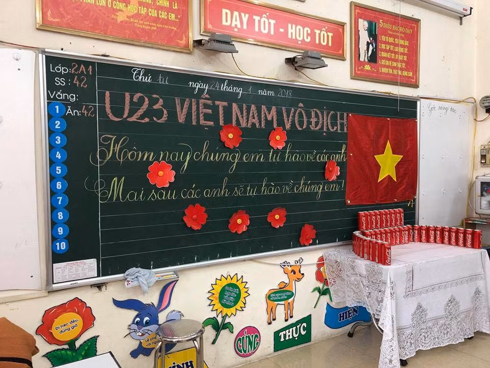 Một lớp học mẫu giáo với tinh thần cổ vũ đội tuyển U23 Việt Nam.