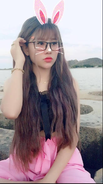 Nhiều lần, Công Hiệp cũng trách ba mẹ sao lại đặt cho mình tên gọi nam tính như thế, để cô bạn ra đường đều nhận lại rất nhiều lời thắc mắc, hỏi thăm của mọi người. Nhưng dần dần, cô nàng cũng quen và chủ động đáp lại mọi người một cách vui vẻ khi bị hỏi về cái tên nam tính của mình.