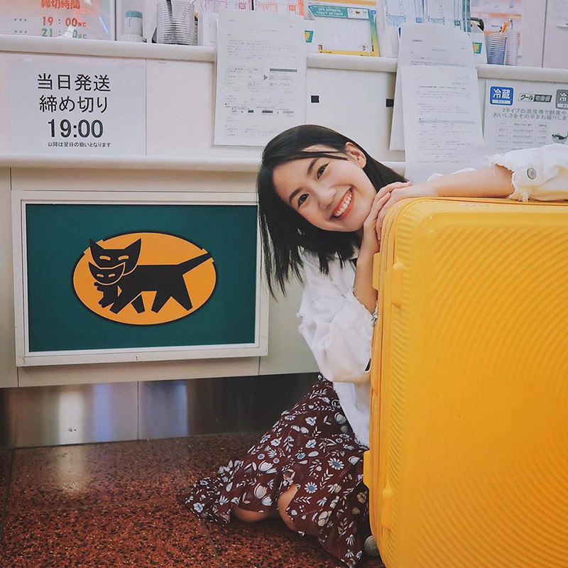 Mayy R không là một blogger chuyên về nhan sắc mà cô bạn này cũng làm thêm về thời trang, du lịch và ẩm thực.