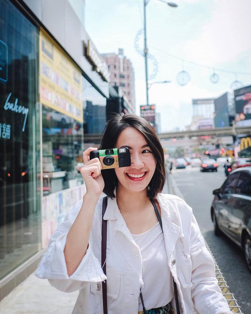 Với sự đầu tư nghiêm túc và những chia sẻ thú vị trong từng bài đăng, Mayy R thậm chí còn được bình chọn là một trong 10 blogger đáng để theo dõi nhất tại Thái Lan.