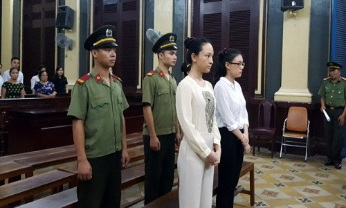 Vu Hoa hau Phuong Nga ong My to nguoi phat tan tai lieu