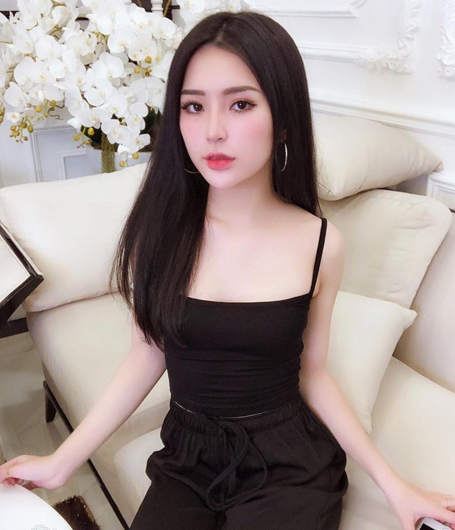 Nhờ nhan sắc ngọt ngào, nụ cười rạng rỡ mà chỉ trong một thời gian ngắn sau khi đăng tải, clip của cô gái trên đã nhận được hơn hàng trăm ngàn lượt view cùng nhiều lượt like, bình luận.